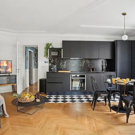 Magnifique Appartement Au Coeur Du Xviiieme Paris Exterior photo